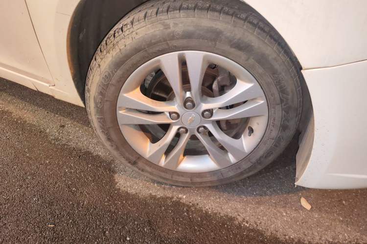 Used Chevrolet Cruze 2015 1.5L Classic SE MT
