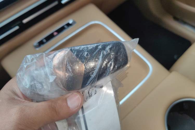 Used VOYAH Dream 2025 PHEV Four-Wheel Drive Prestige Qiankun Edition Interior 1