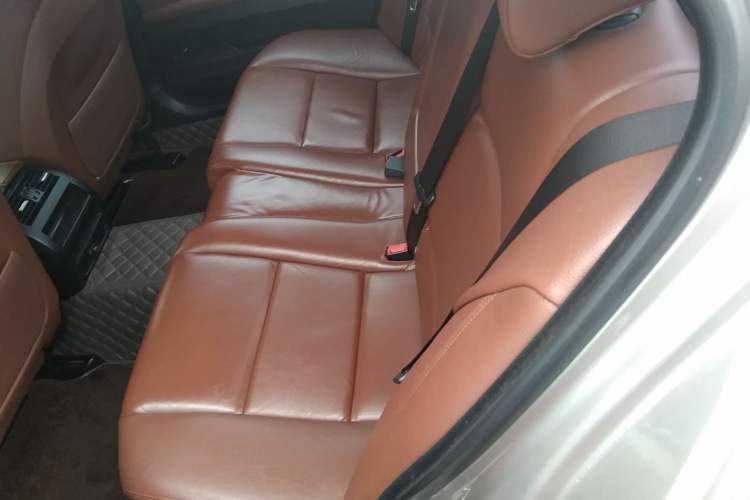 Used BMW 5 Series 2014 520Li Elegant Model Left Rear Seat