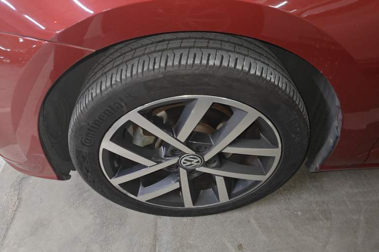 Used Volkswagen Golf 2018 230TSI Automatic Luxury Version
