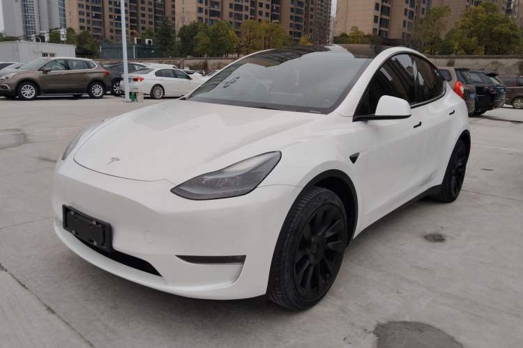 Used Tesla Model Y 2024 Long-Range All-Wheel-Drive Version