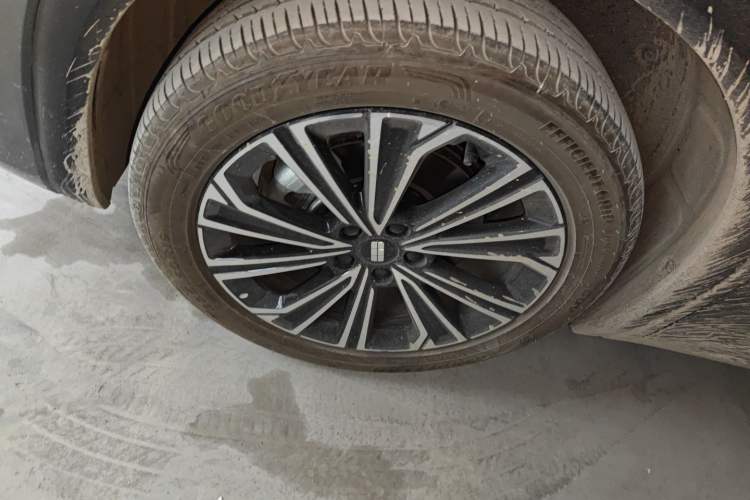 Used Geely Galaxy Xingjian 7 EM-i 2025 120km Flagship Edition
