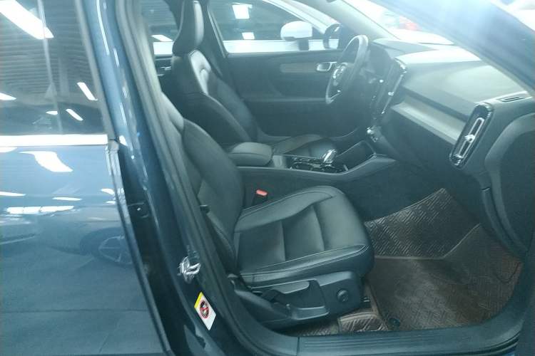 Used Volvo XC40 2021 T4 Four-Wheel Drive Smart Luxury Edition