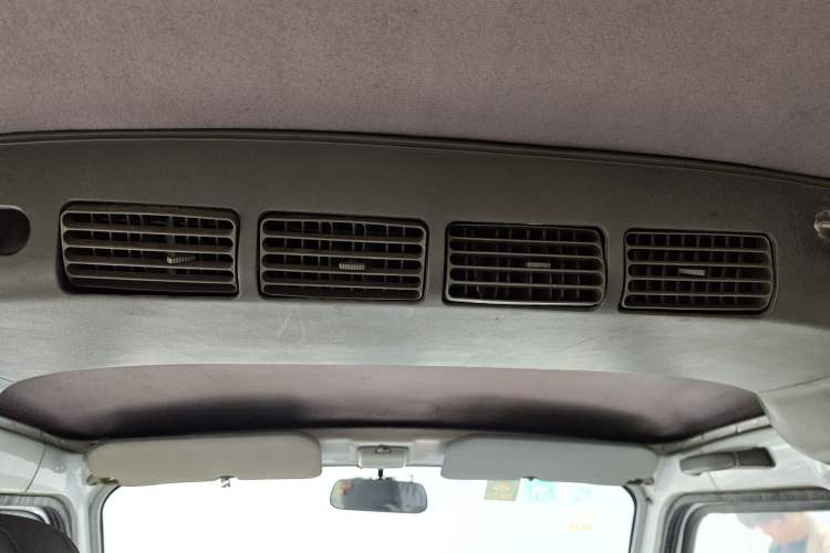 Used Wuling Rongguang 2011 1.2L Base Version