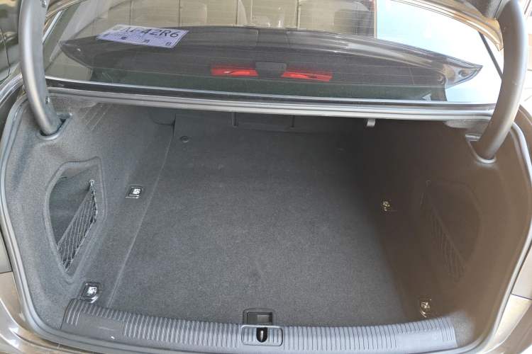 Used Audi A4L 2018 30th Anniversary Edition 40 TFSI Fashion Model