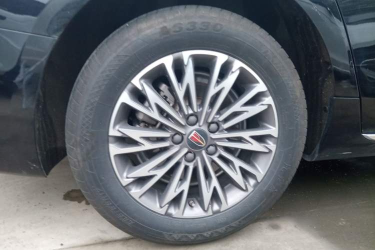 Used Hongqi H5 2025 1.5T DCT Qiyun 500 000th Unit Commemorative Edition
