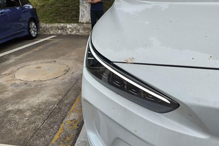 Used Geometry G6 2022 480 New Smart Type Right Front Headlight