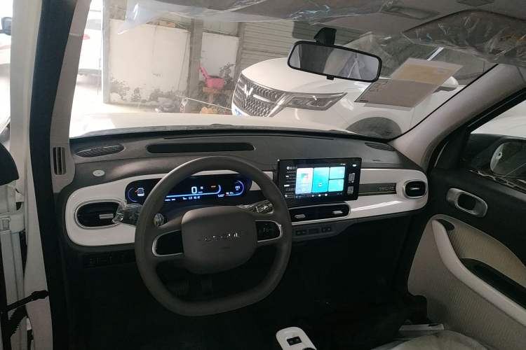 Used Geely Galaxy Panda 2025 210 km – Yuanqi Bear
