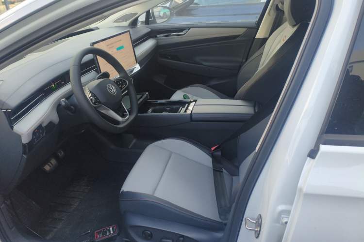 Used Volkswagen ID.7 VIZZION 2024 AIR model
