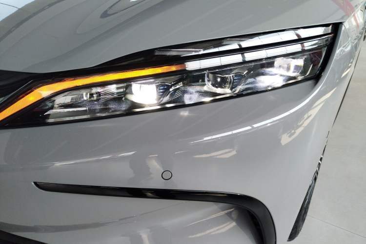 Used BYD Han 2025 DM-i Intelligent Driving Edition 125KM LiDAR Flagship Model