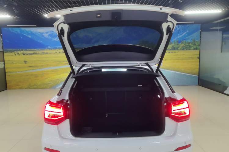 Used Audi Q2L 2018 35 TFSI Fashionable & Elegant Version China VI Emission Standard