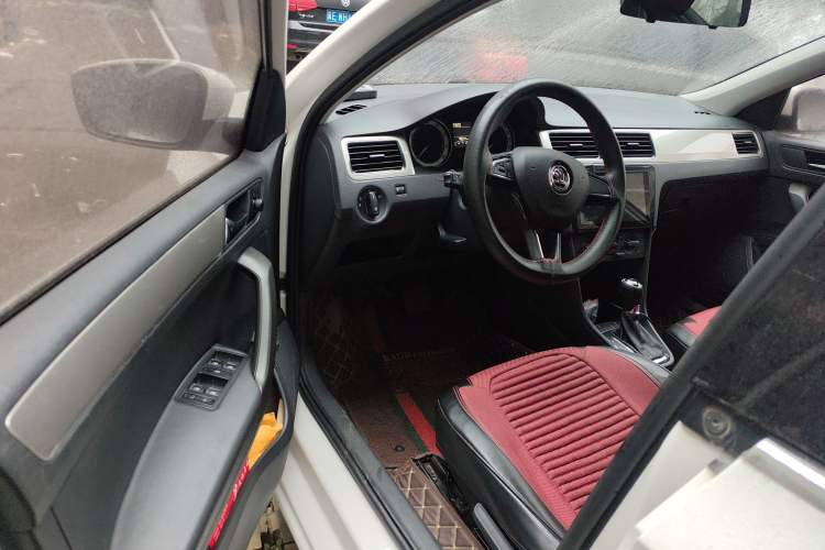 Used Skoda Rapid 2019 1.5L Automatic Comfort Edition China VI Standard