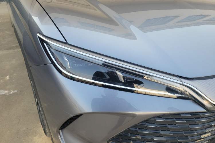 Used BYD Song L DM-i 2024 112 km Beyond Edition Right Front Headlight