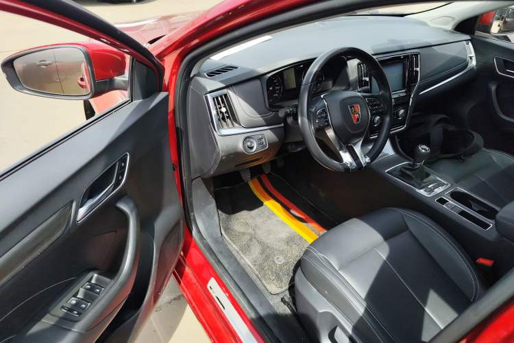 Used Roewe i6 2017 20T Manual Luxury Edition