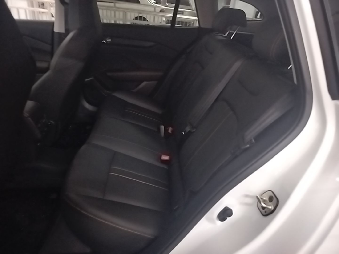 Dongfeng Aeolus Yixuan GS 2025 Mach-Edition 1.5L Automatic Starry Edition — снимка 20