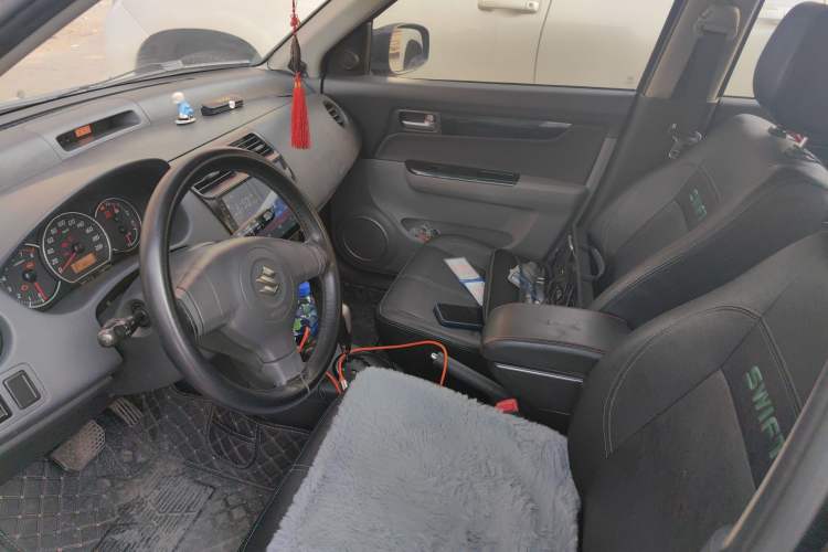 Used Suzuki Swift 2016 1.5L Automatic Fashionable Coolplay Edition