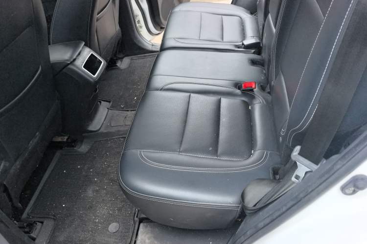 Used HYOSOW S6 2016 1.5T Manual Leading Model Left Rear Seat