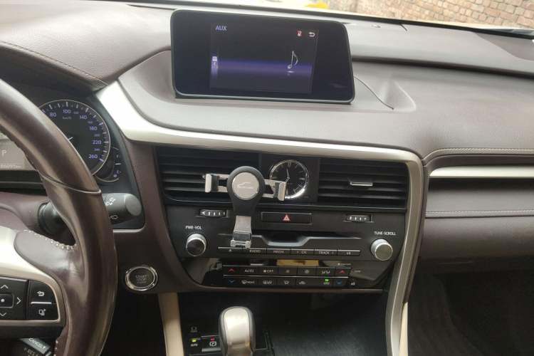 Used Lexus RX 2016 300 Two-Wheel Drive Elite Version China V Standard Audio And AC Panel