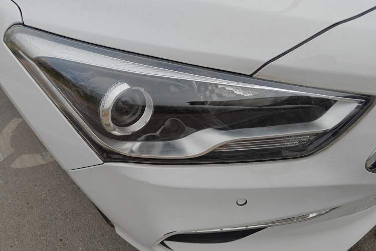 Used Hyundai Mistra 2017 1.8L Automatic Smart GLS China V Standard Right Front Headlight