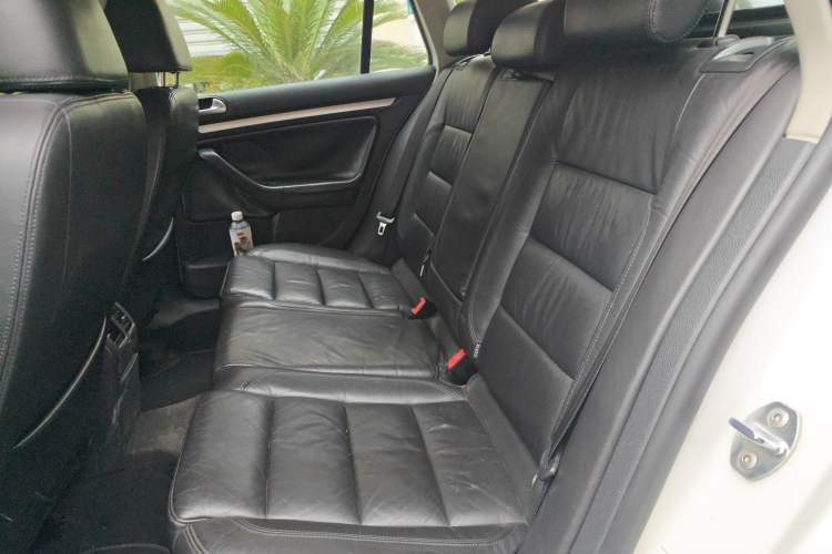 Used Volkswagen Golf 2011 1.4 TSI Luxury Touring Edition
