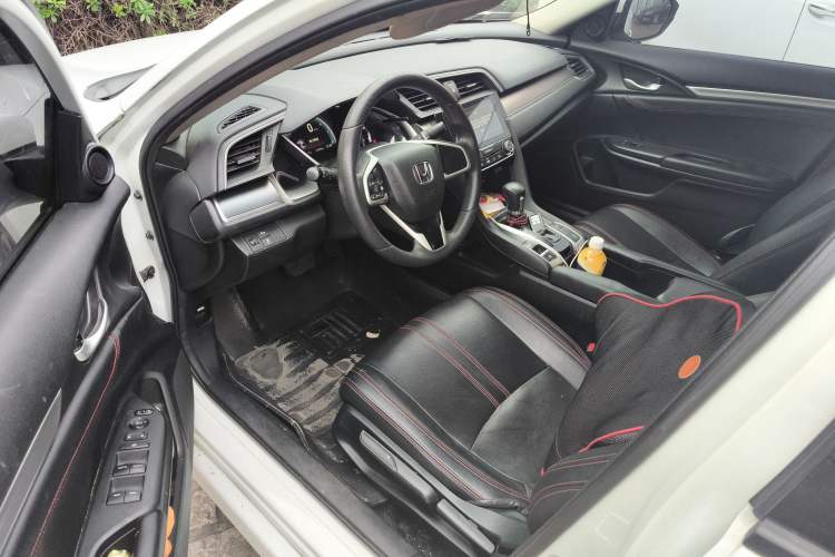 Used Honda Civic 2016 220TURBO CVT Luxury Edition