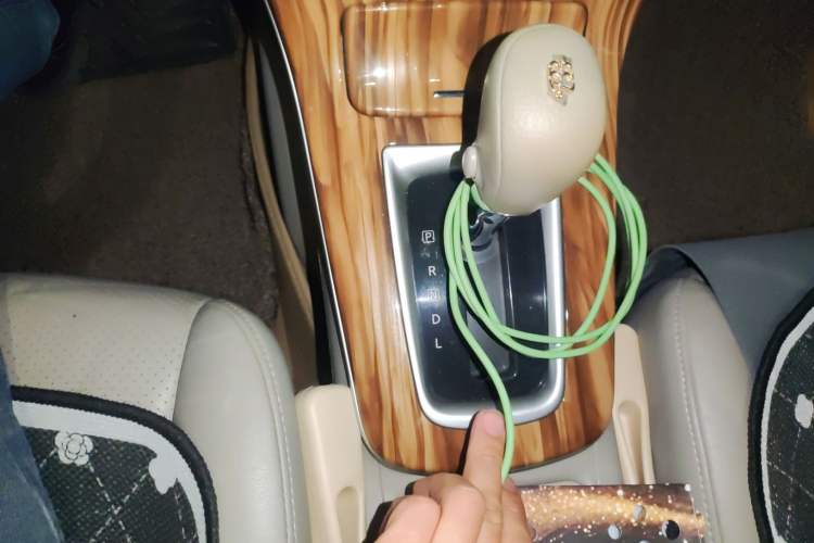 Used Nissan Sylphy 2012 1.6 XL CVT Luxury Edition Gear Lever
