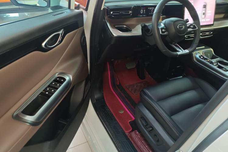 Used GAC Trumpchi Trumpchi E8 2024 Honor Series 2.0L Honor Edition