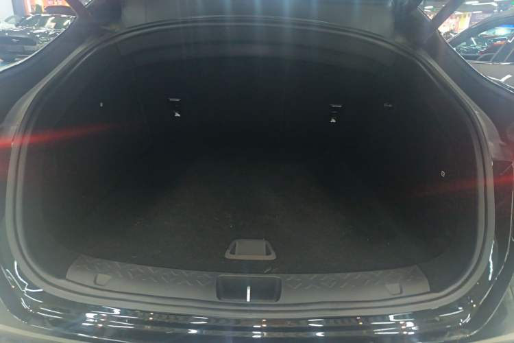 Used Avatr 06 2025 Max Extended-Range Edition
