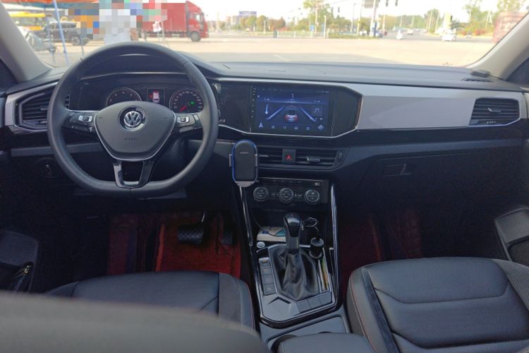 Used Volkswagen Tayron 2019 330TSI Two-Wheel Drive Luxury Model China VI Standard Center Console