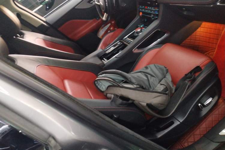 Used Jaguar F-PACE 2020 2.0T Rally Edition
