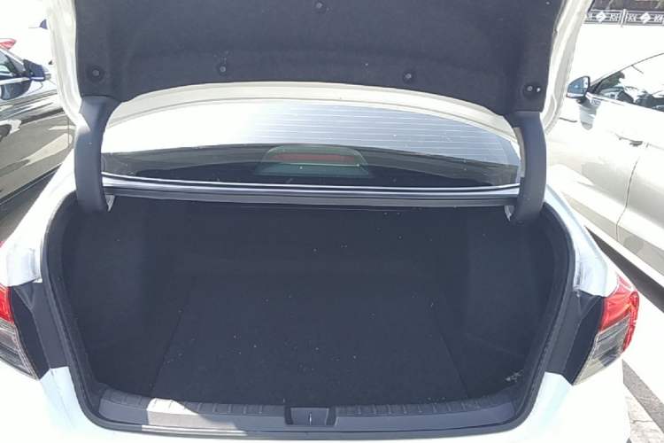 Used Honda Civic 2023 240TURBO CVT Dynamic · Center Stage Special Edition