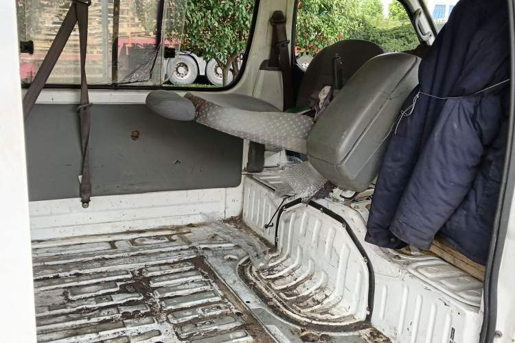 Used Jinbei Hiace 2014 2.0L Fifth-Generation Xiangyun Comfort Type 1 4G20C
