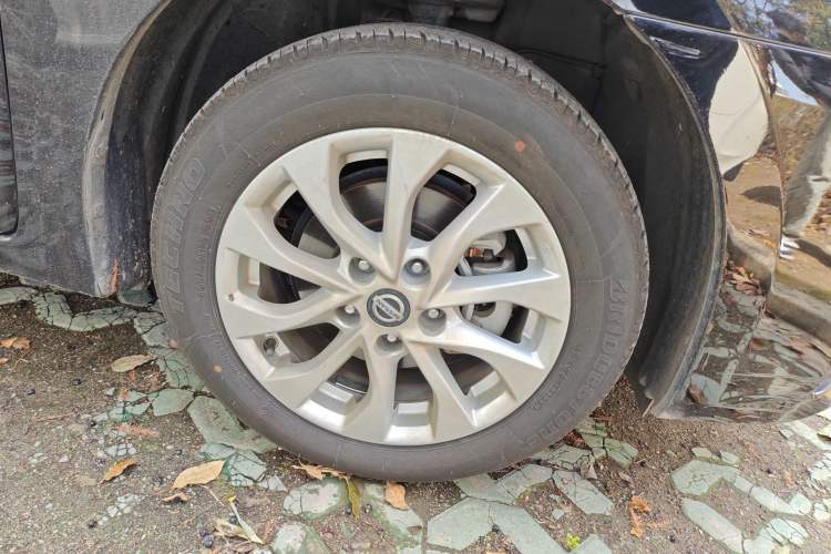 Used Nissan Sylphy 2021 Classic 1.6XL CVT Luxury Edition Right Front Wheel Hub