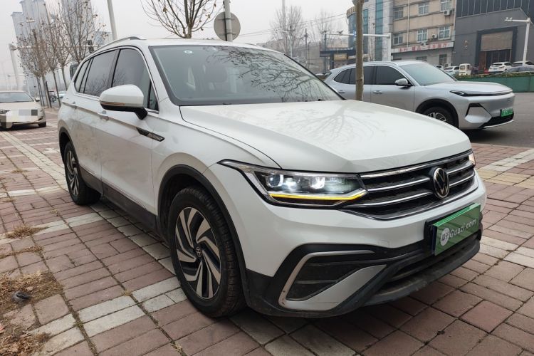 Used Volkswagen Tiguan L 2024 300TSI Automatic Two-Wheel Drive Smart Edition
