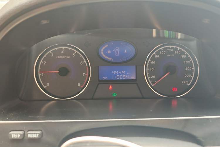 Used Geely Auto Classic Emgrand 2012 Sedan 1.5L Manual Comfort Model Instrument Cluster