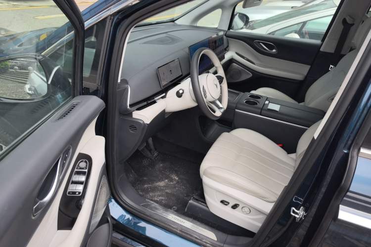 Used VOYAH Dream 2025 PHEV Four-Wheel-Drive Flagship Kunpeng Edition