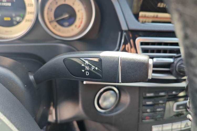 Used Mercedes-Benz E-Class 2015 E 260 L Sport & Fashion Model