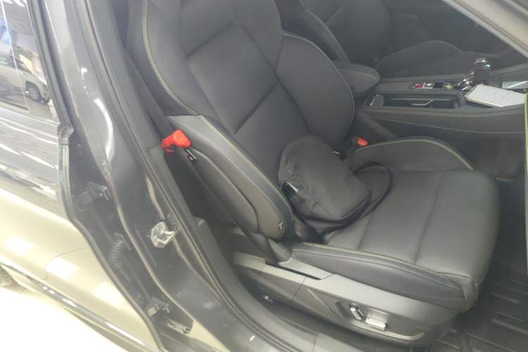 Used Lynk & Co 03 2023 1.5TD DCT JingPro
