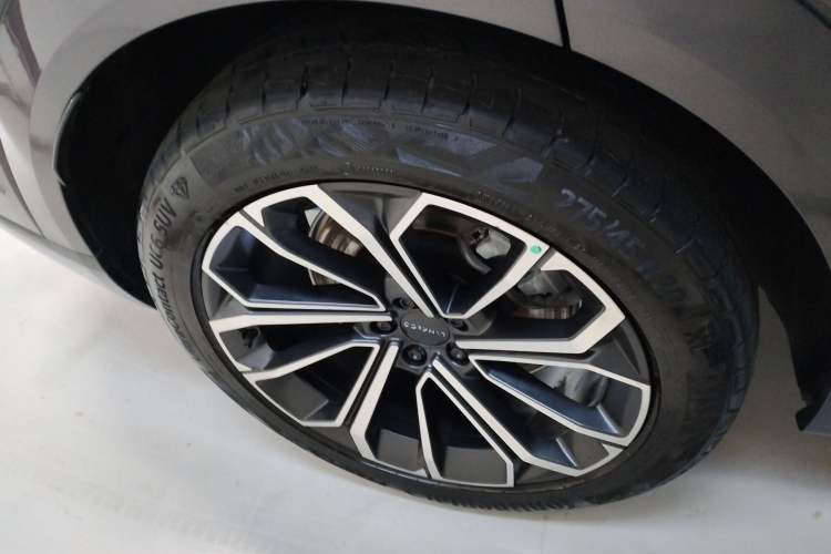 Used Lynk & Co 09 EM-P 2023 2.0TD EM-P Long-Range Version PM 7-Seater