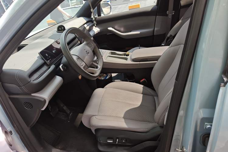 Used Nio EC6 2023 75 kWh Left Front Seat