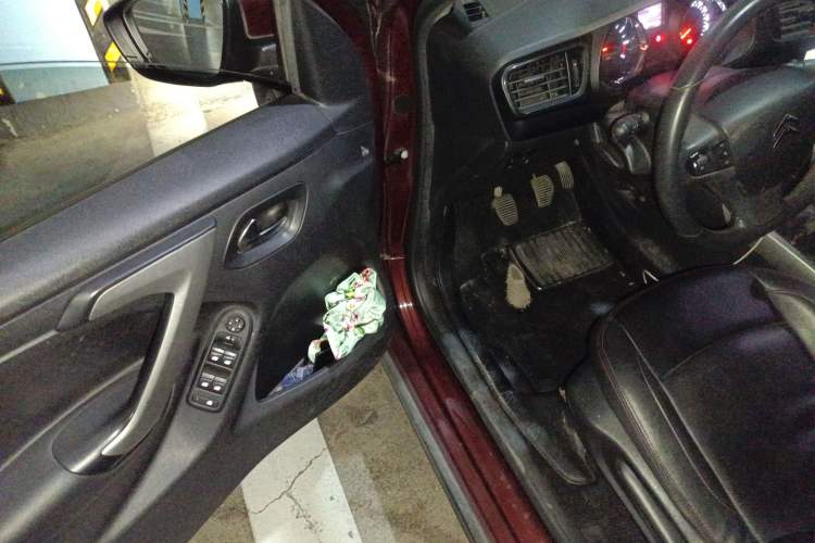 Used Citroen C3-XR 2015 1.6L Manual Pioneer Model
