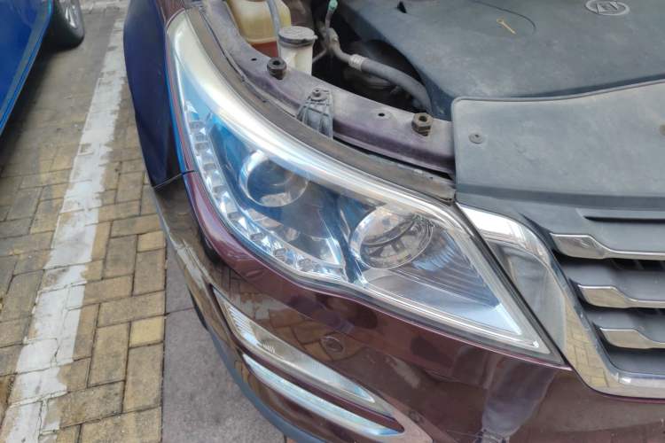 Used Baojun 560 2015 1.8L manual luxury version