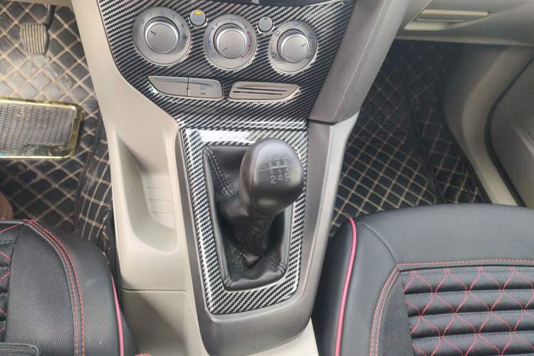 Used Ford Focus 2012 Sedan 1.6L Manual Comfort Model
