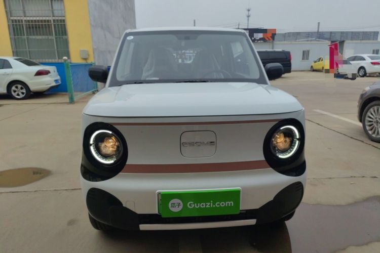 Used Geely Galaxy Panda 2024 Panda Mini 200km Endurance Bear Front