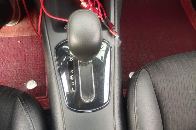 Used Nissan Tiida 2014 1.6L CVT Smart Model
