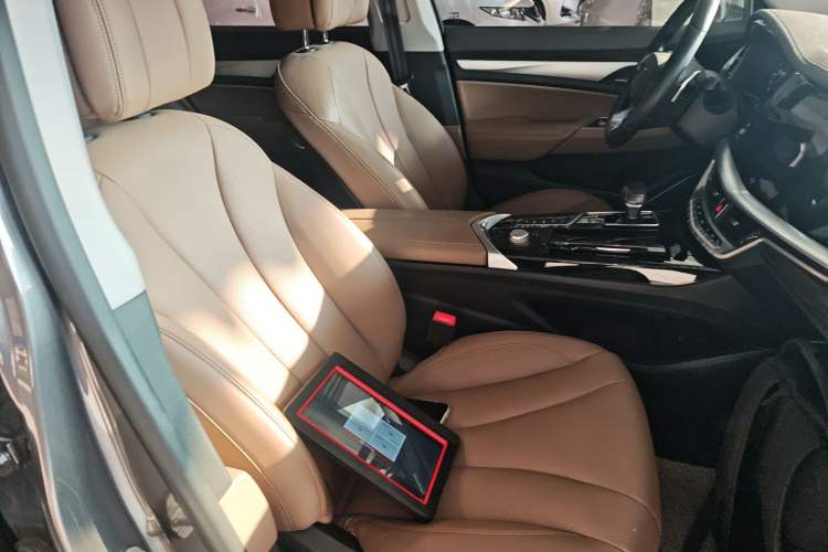 Used Geely Auto Emgrand GT 2018 1.5T MHEV Yaozun Edition Right Front Seat