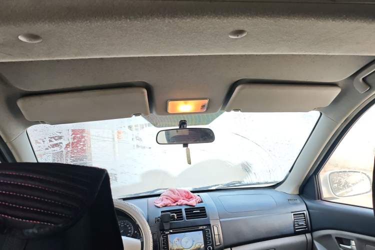 Used BAIC Weiwang M20 2014 1.5L Basic Version DAM15DL Headliner