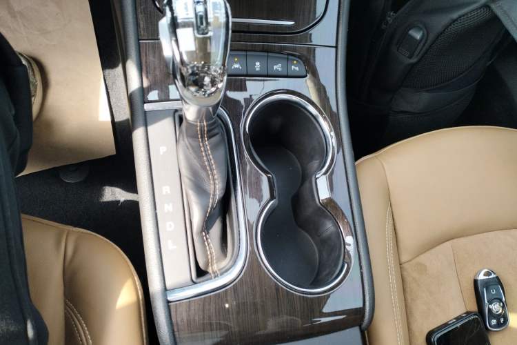 Used Buick Verano 2015 Sedan 20T Dual-Clutch Flagship Model
