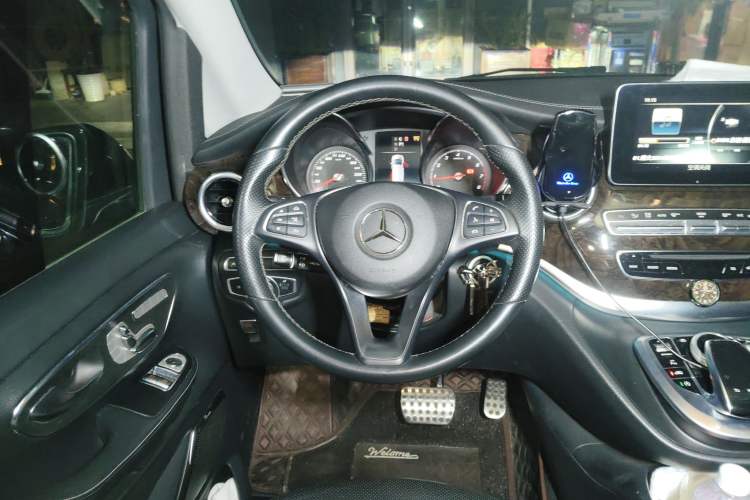 Used Mercedes-Benz V-Class 2018 V 260 L Prestige Extended Version China VI