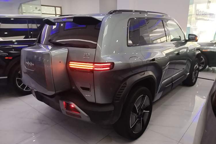 Used Formula Leopard Titanium 3 2025 501KM All-Wheel Drive Intelligent Driving Ultra Version Rear Right 45 Deg